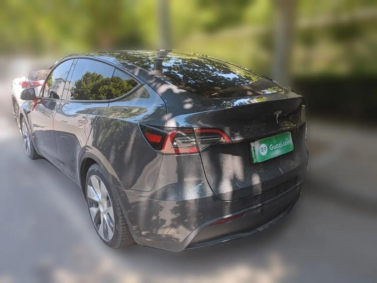 Tesla Model Y 2022 Revised Version Rear-Wheel Drive — миниатюра 4