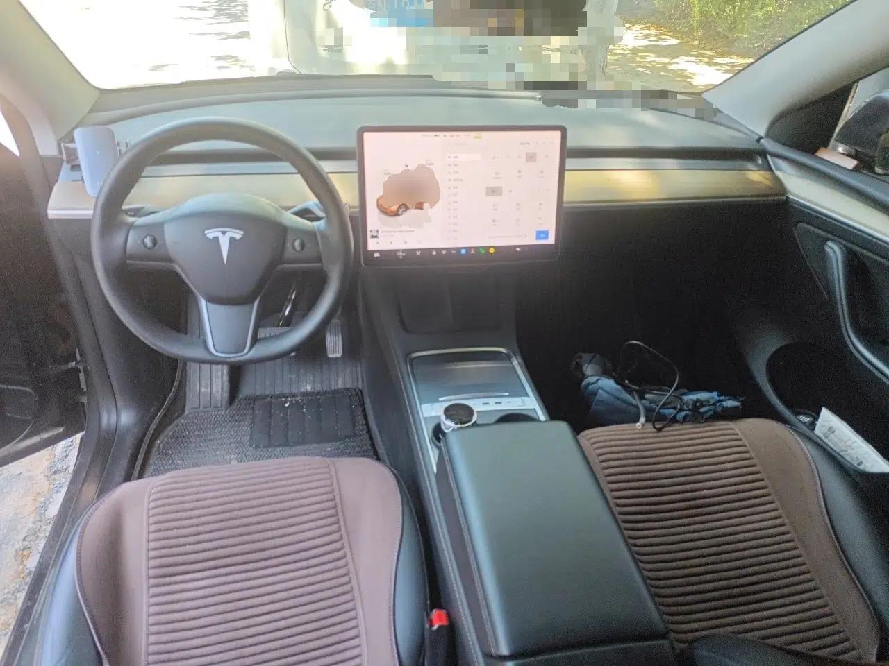 Tesla Model Y 2022 Revised Version Rear-Wheel Drive — миниатюра 9
