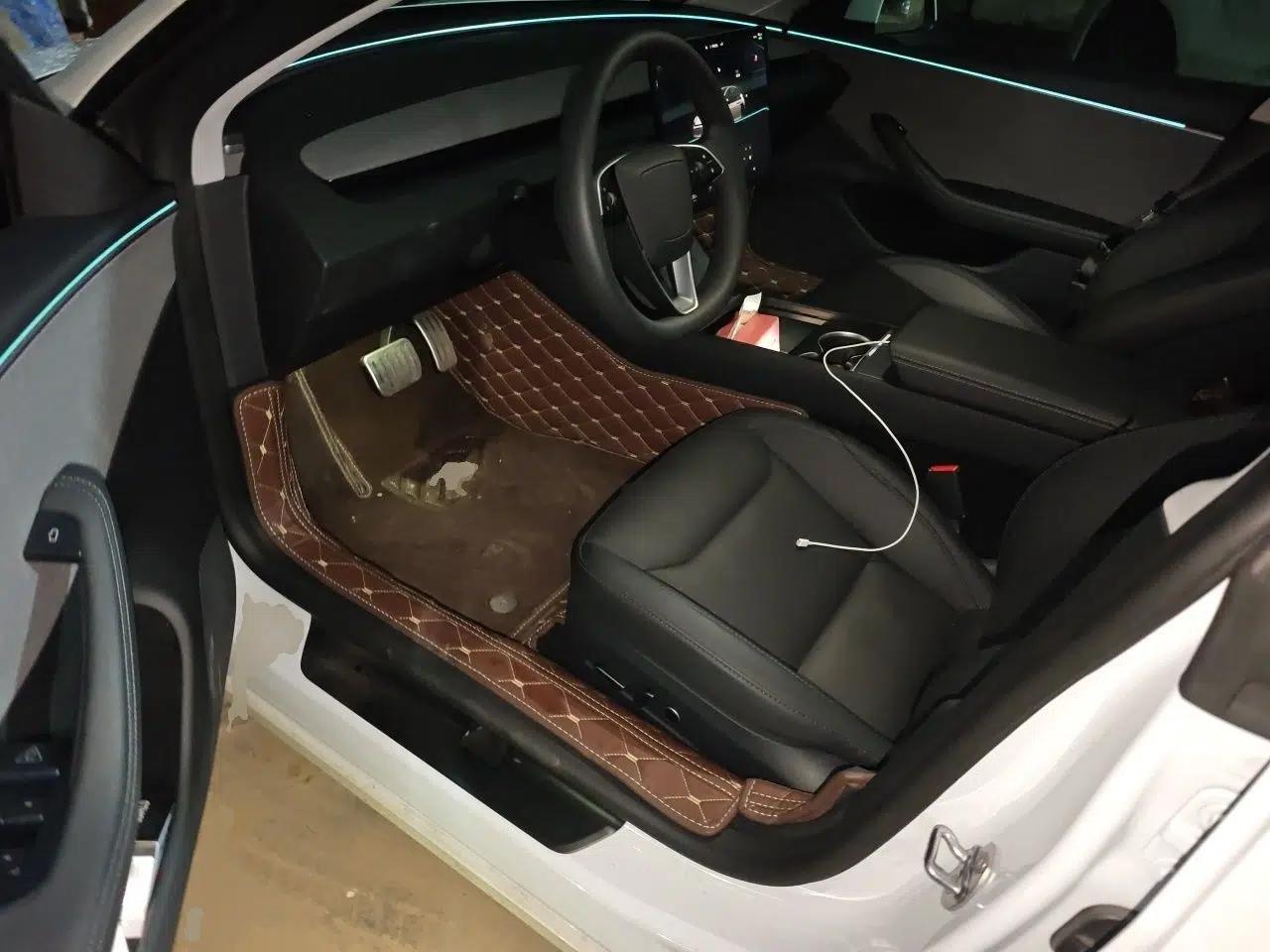 Tesla Model 3 2025 Rear-Wheel-Drive Version — миниатюра 16