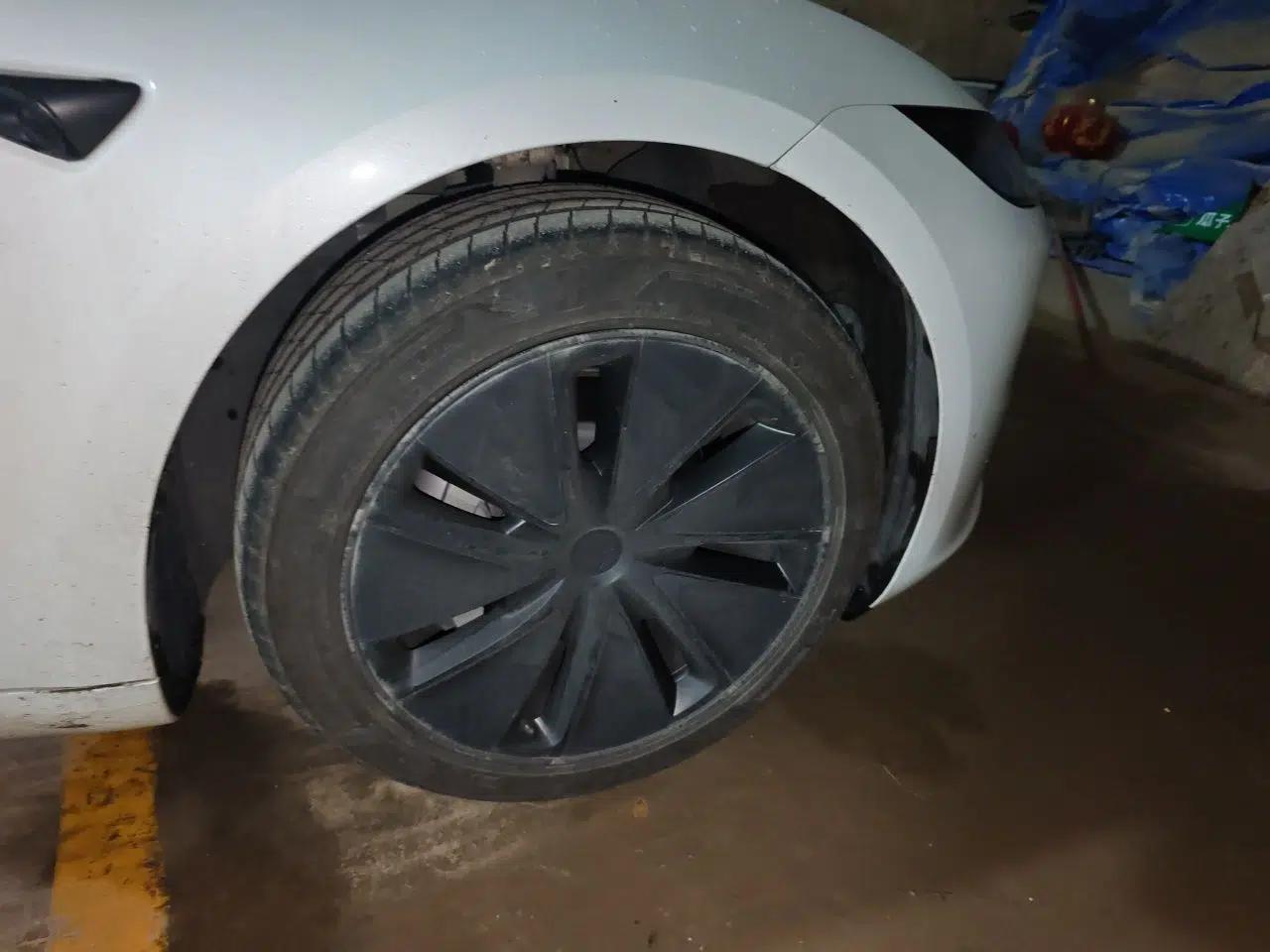 Tesla Model 3 2025 Rear-Wheel-Drive Version — миниатюра 8