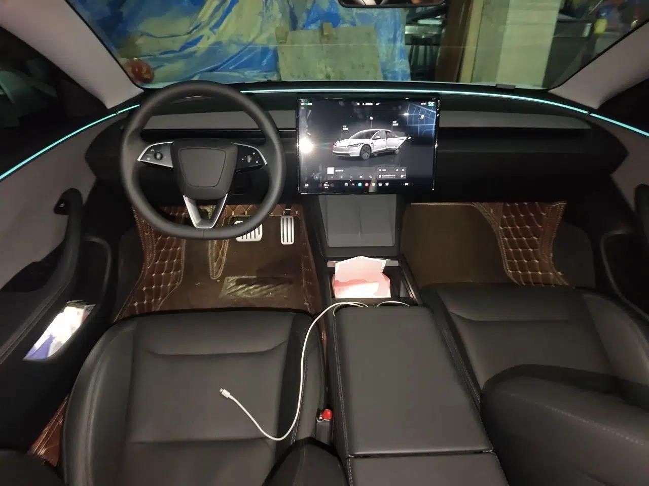 Tesla Model 3 2025 Rear-Wheel-Drive Version — миниатюра 9