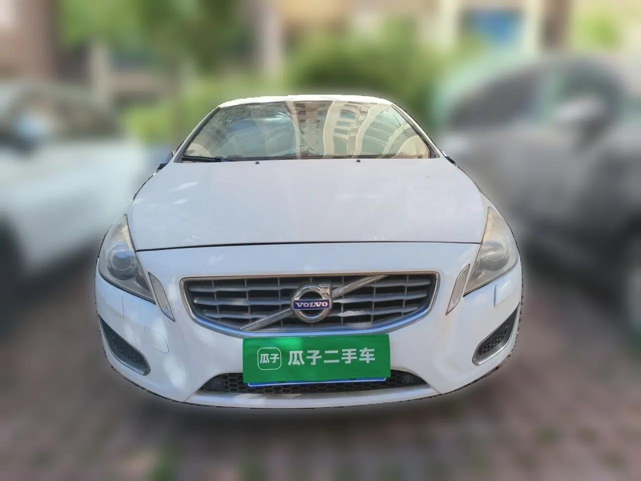 Volvo S60 2013 T5 Comfort Edition — миниатюра 2