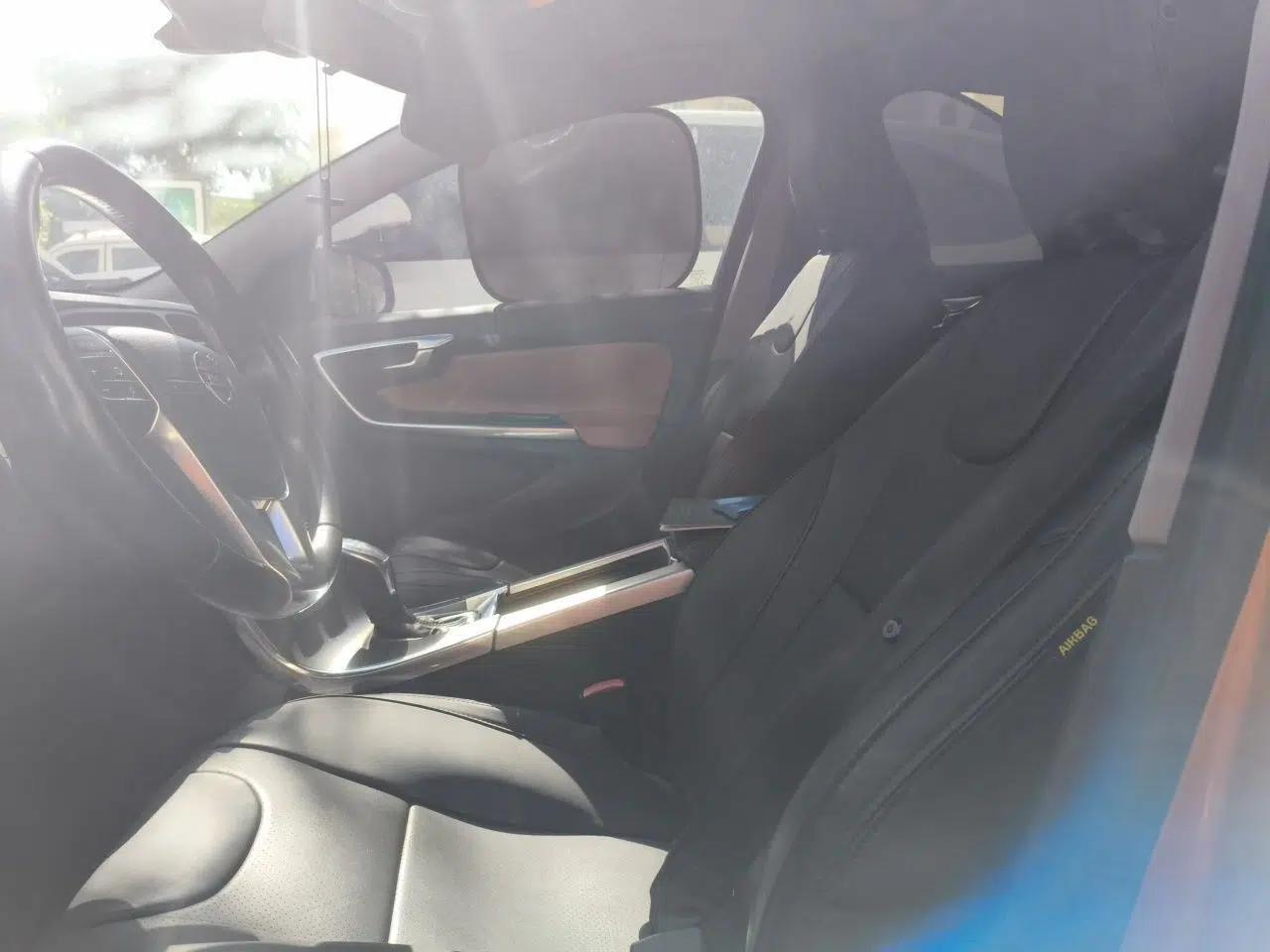 Volvo S60 2013 T5 Comfort Edition — миниатюра 15
