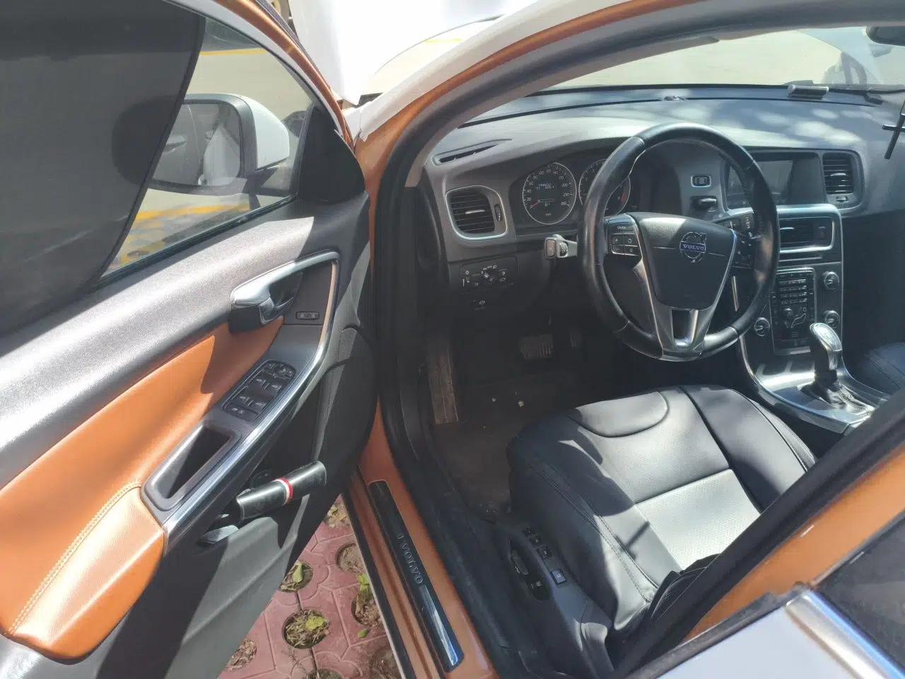 Volvo S60 2013 T5 Comfort Edition — миниатюра 16