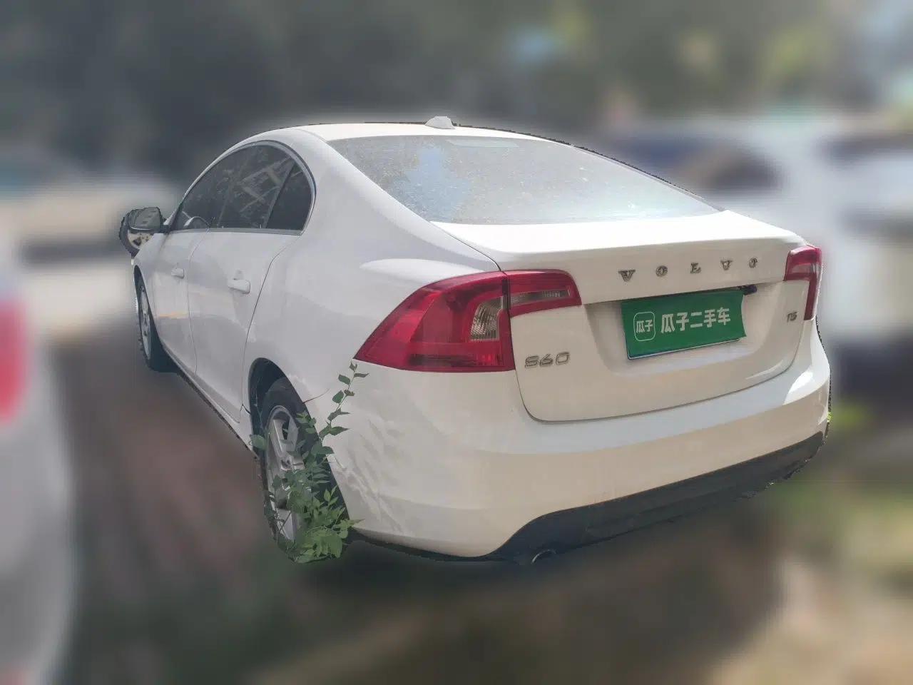 Volvo S60 2013 T5 Comfort Edition — миниатюра 4