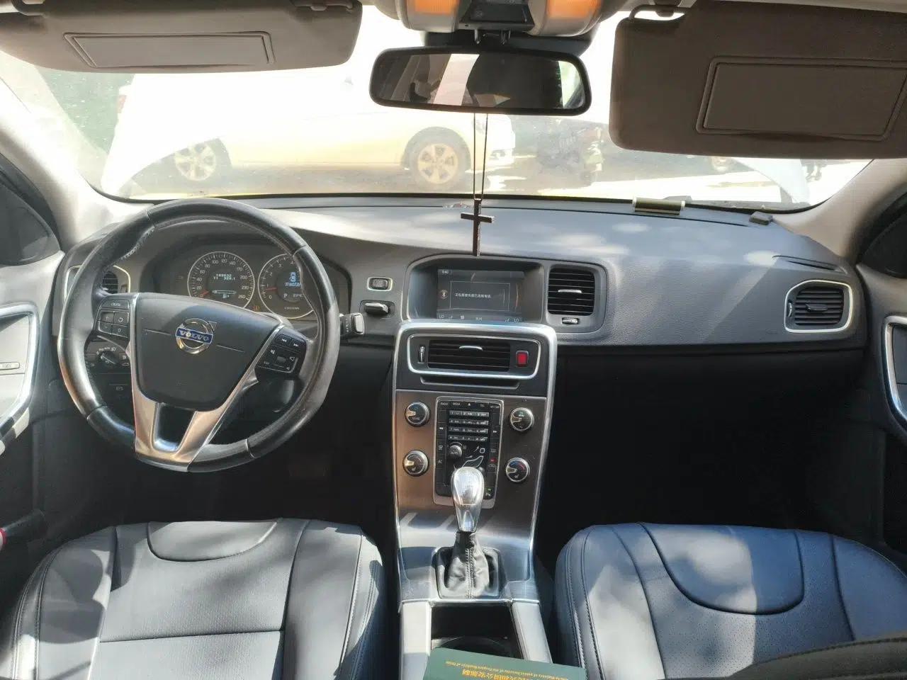 Volvo S60 2013 T5 Comfort Edition — миниатюра 9