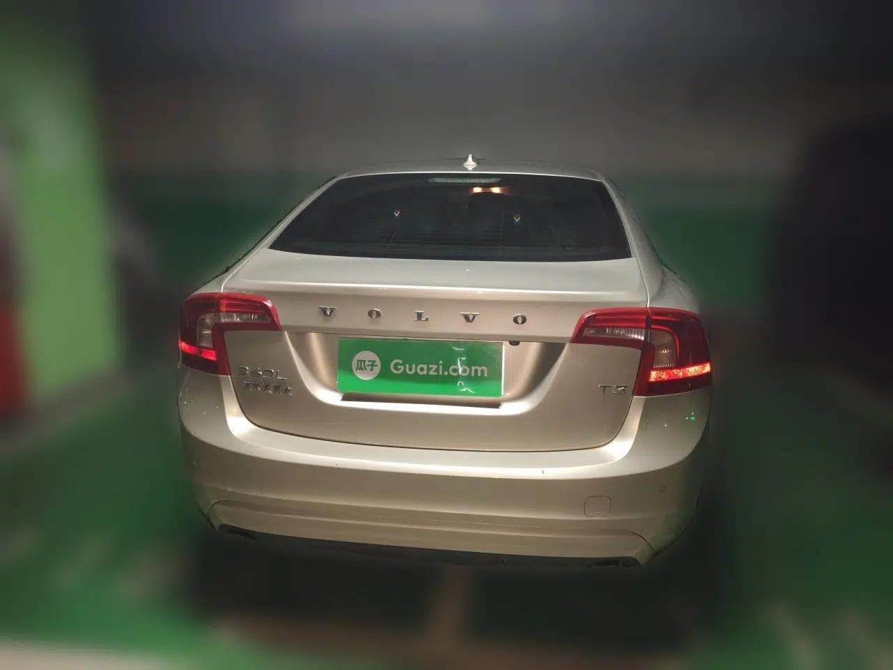 Volvo S60 2016 S60L T3 Smart Drive Edition — миниатюра 5
