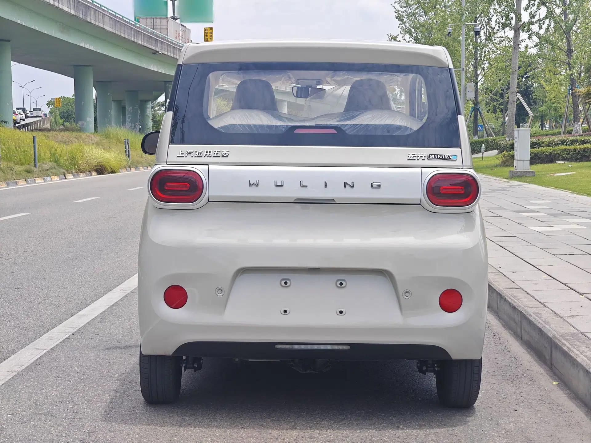 Wuling Hongguang MINIEV 2024 3rd Generation 215km Youth Edition — миниатюра 15