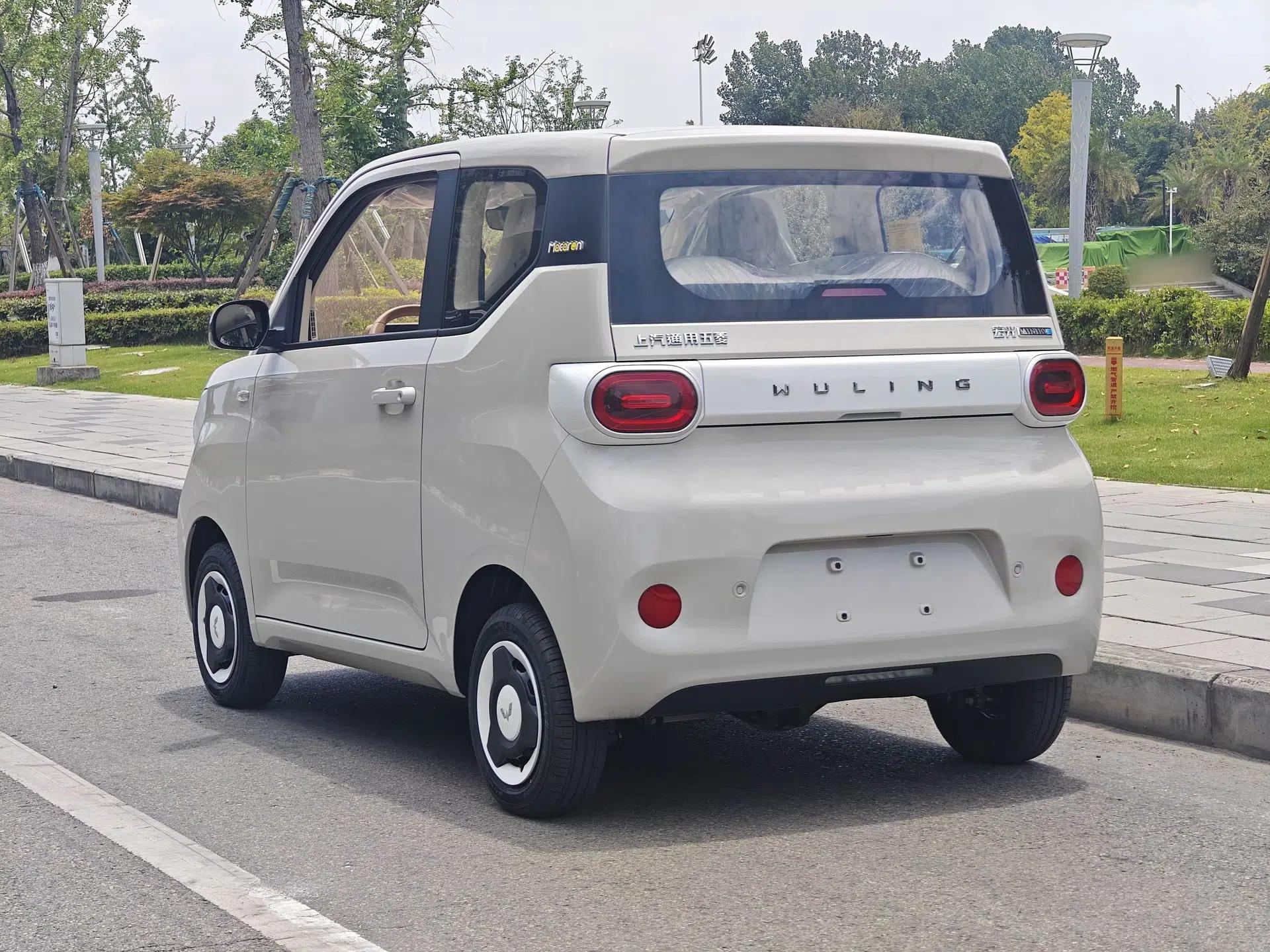 Wuling Hongguang MINIEV 2024 3rd Generation 215km Youth Edition — миниатюра 17
