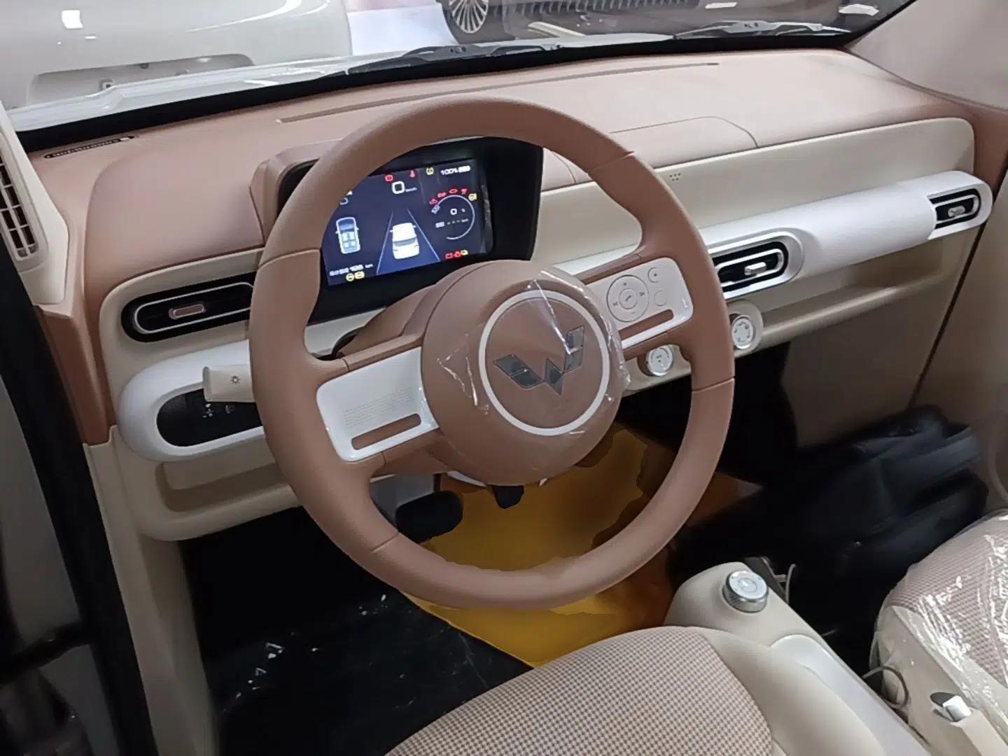 Wuling Hongguang MINIEV 2024 3rd Generation 215km Youth Edition — миниатюра 21