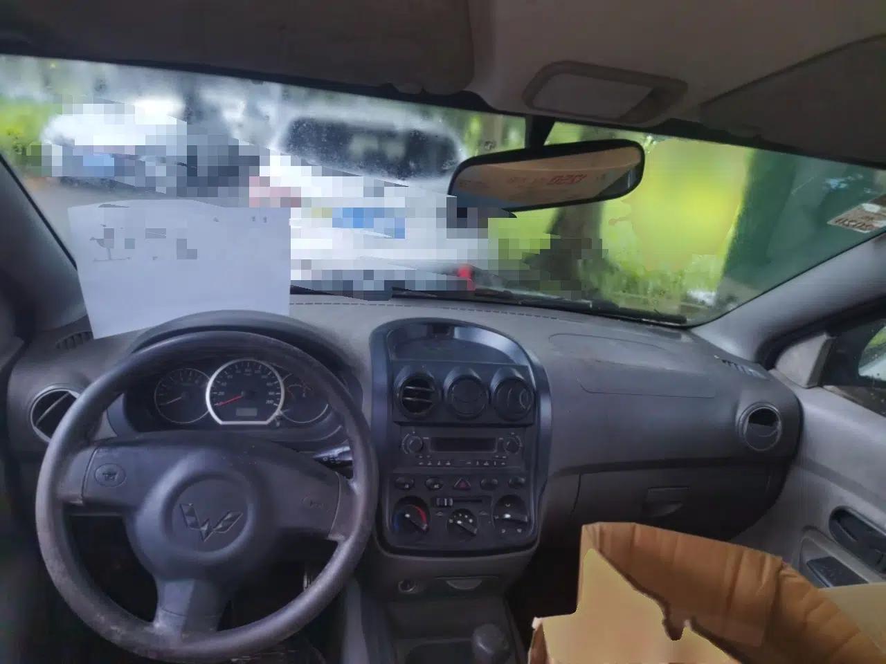Wuling Hongguang 2010 1.2L Base Version China IV Standard — миниатюра 9