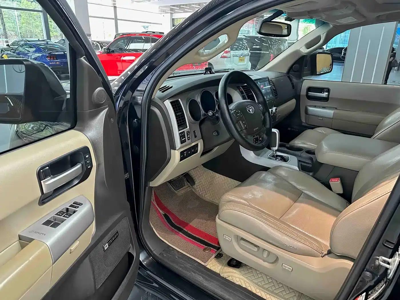 Sequoia 2010 5.7 Platinum Edition — миниатюра 8