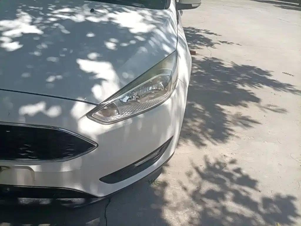 Ford Focus 2015 Hatchback 1.6L Automatic Comfort — миниатюра 24