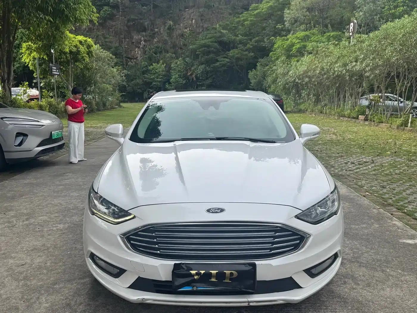 2017 Ford Mondeo EcoBoost 180 Fashion Edition — миниатюра 3