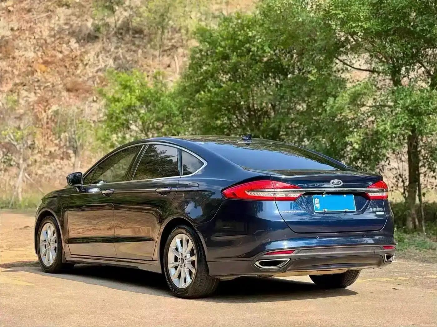 2017 Ford Mondeo EcoBoost 180 Fashion Edition — миниатюра 4