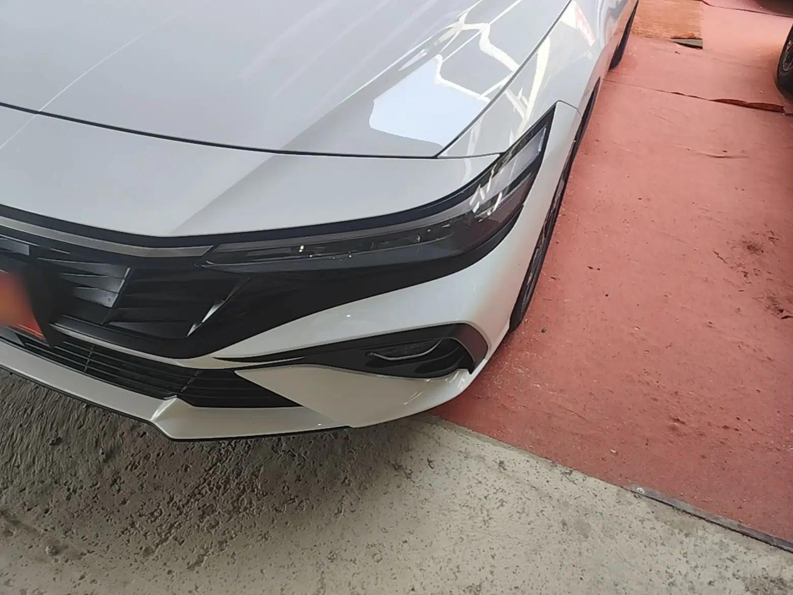 Hyundai Elantra 2023 1.5L CVT GLX Elite Edition — миниатюра 8