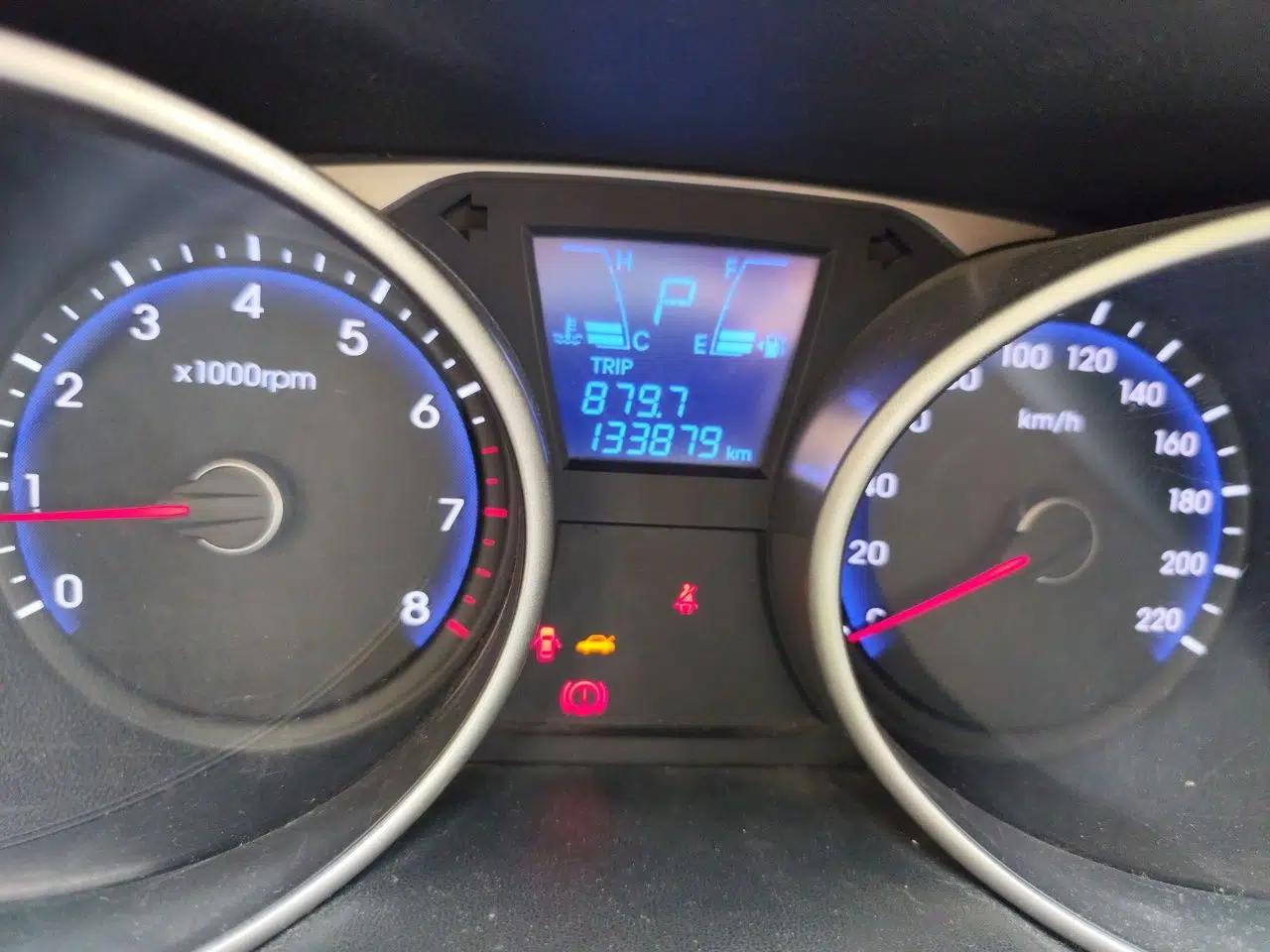 Hyundai ix35 2013 2.0L Automatic 2WD Comfort GL China IV Standard — миниатюра 12