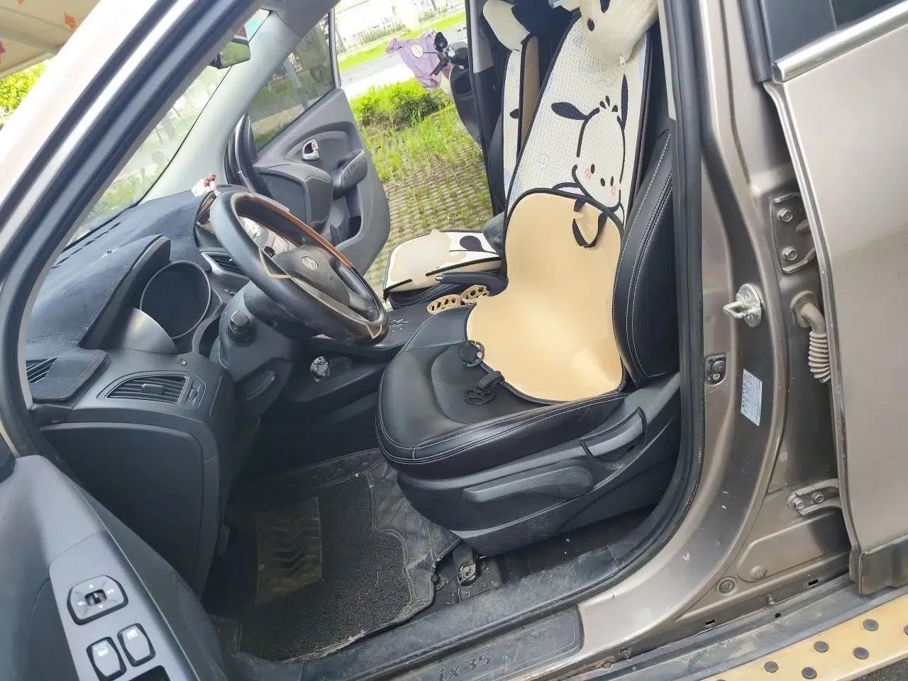 Hyundai ix35 2013 2.0L Automatic 2WD Comfort GL China IV Standard — миниатюра 15