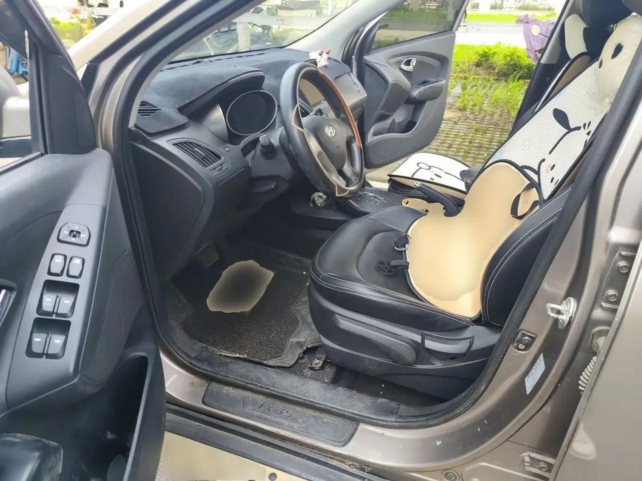 Hyundai ix35 2013 2.0L Automatic 2WD Comfort GL China IV Standard — миниатюра 16