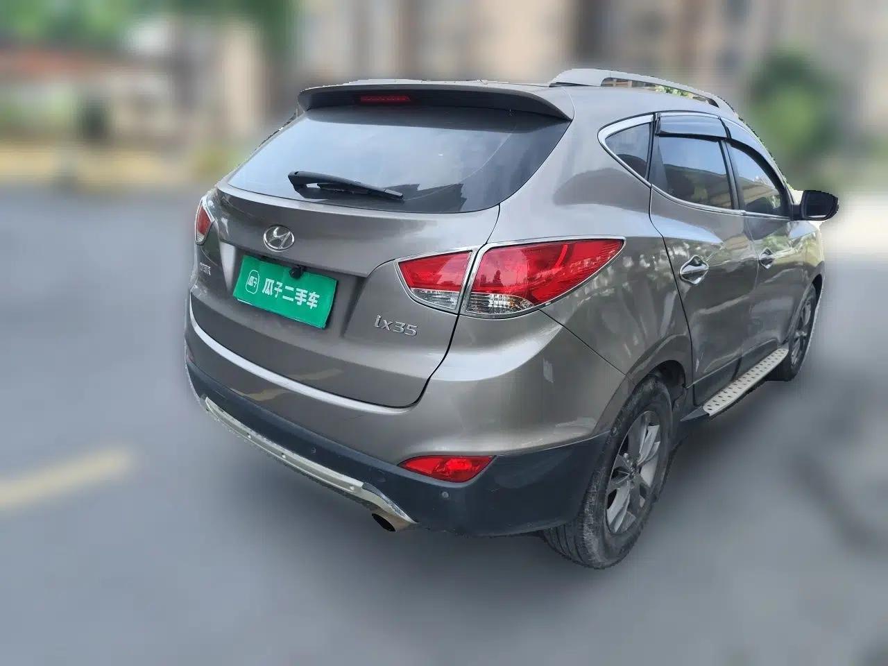 Hyundai ix35 2013 2.0L Automatic 2WD Comfort GL China IV Standard — миниатюра 6