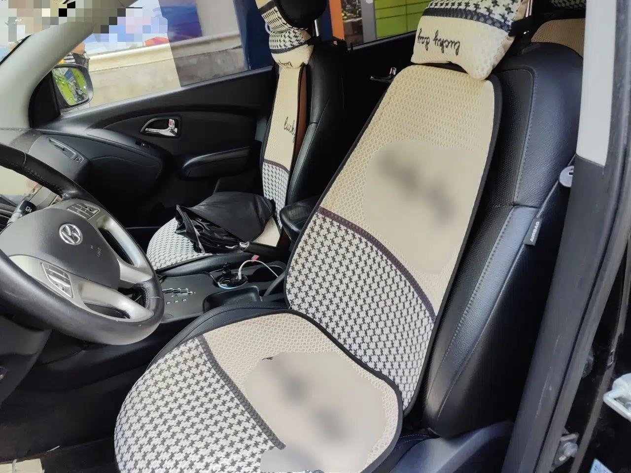 Hyundai ix35 2012 2.4L Automatic 4x4 Navigation Edition GLS — миниатюра 15