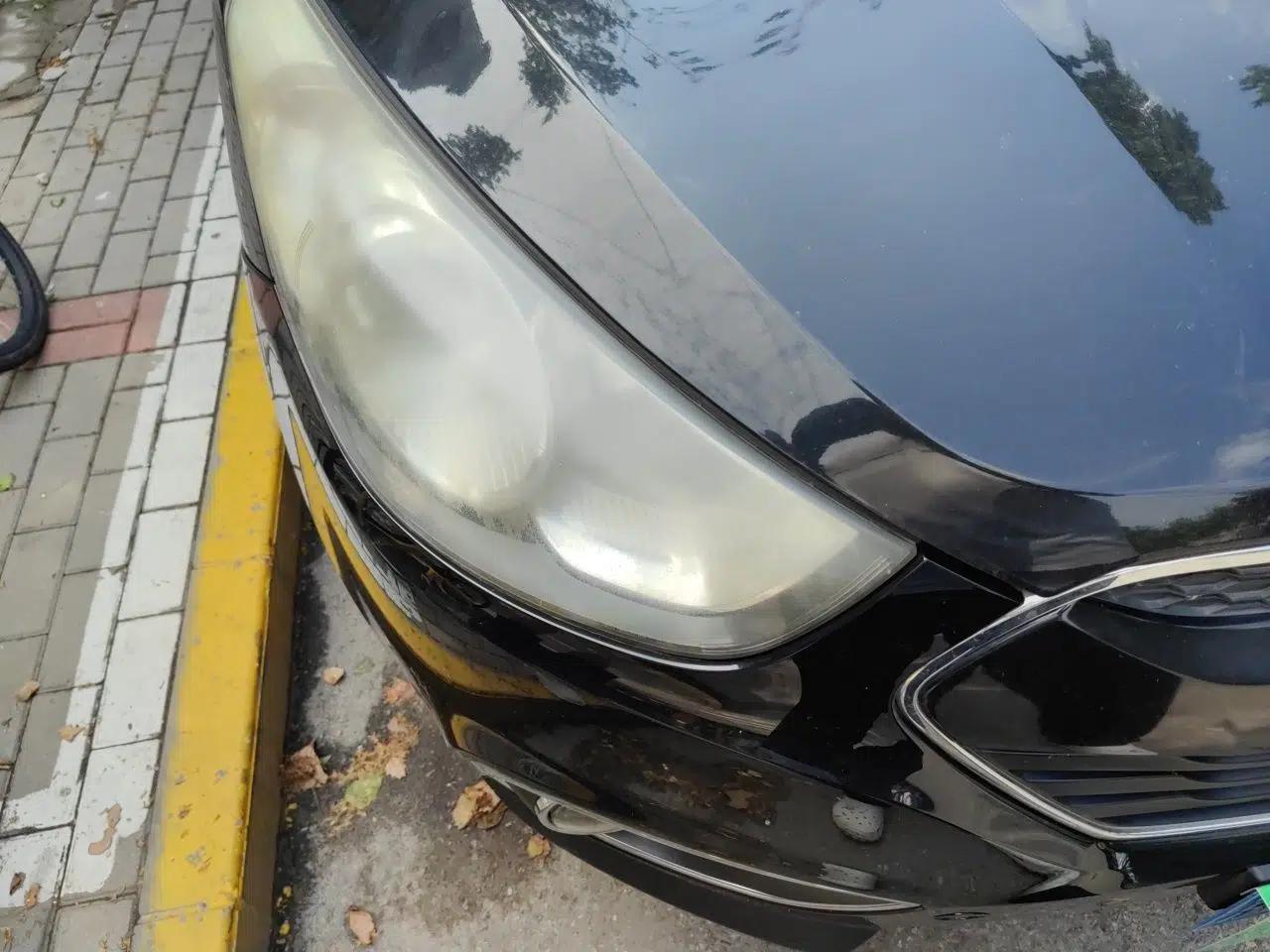 Hyundai ix35 2012 2.4L Automatic 4x4 Navigation Edition GLS — миниатюра 7
