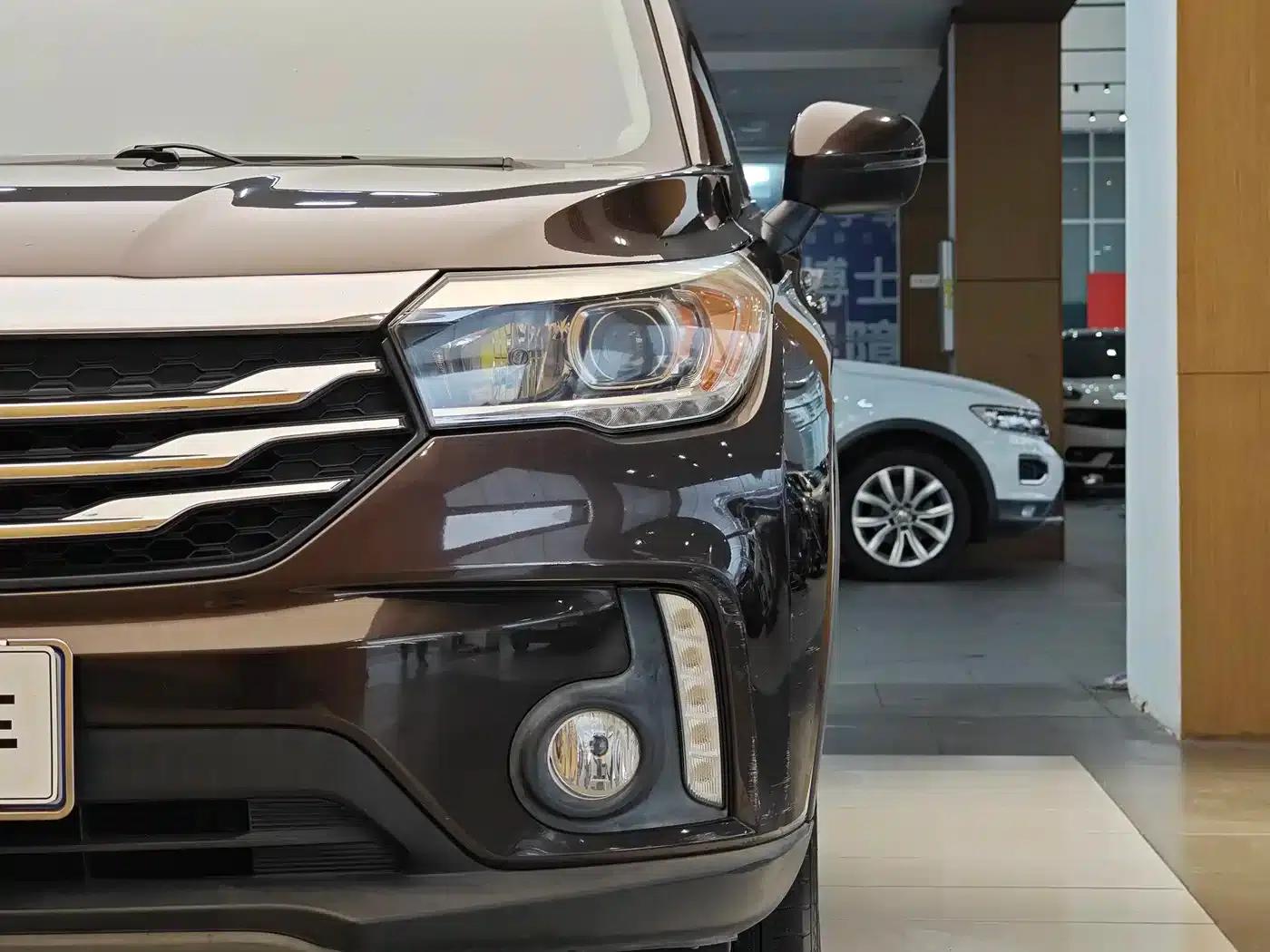 Trumpchi GS4 2017 200T G-DCT 2WD Elite Edition — миниатюра 2