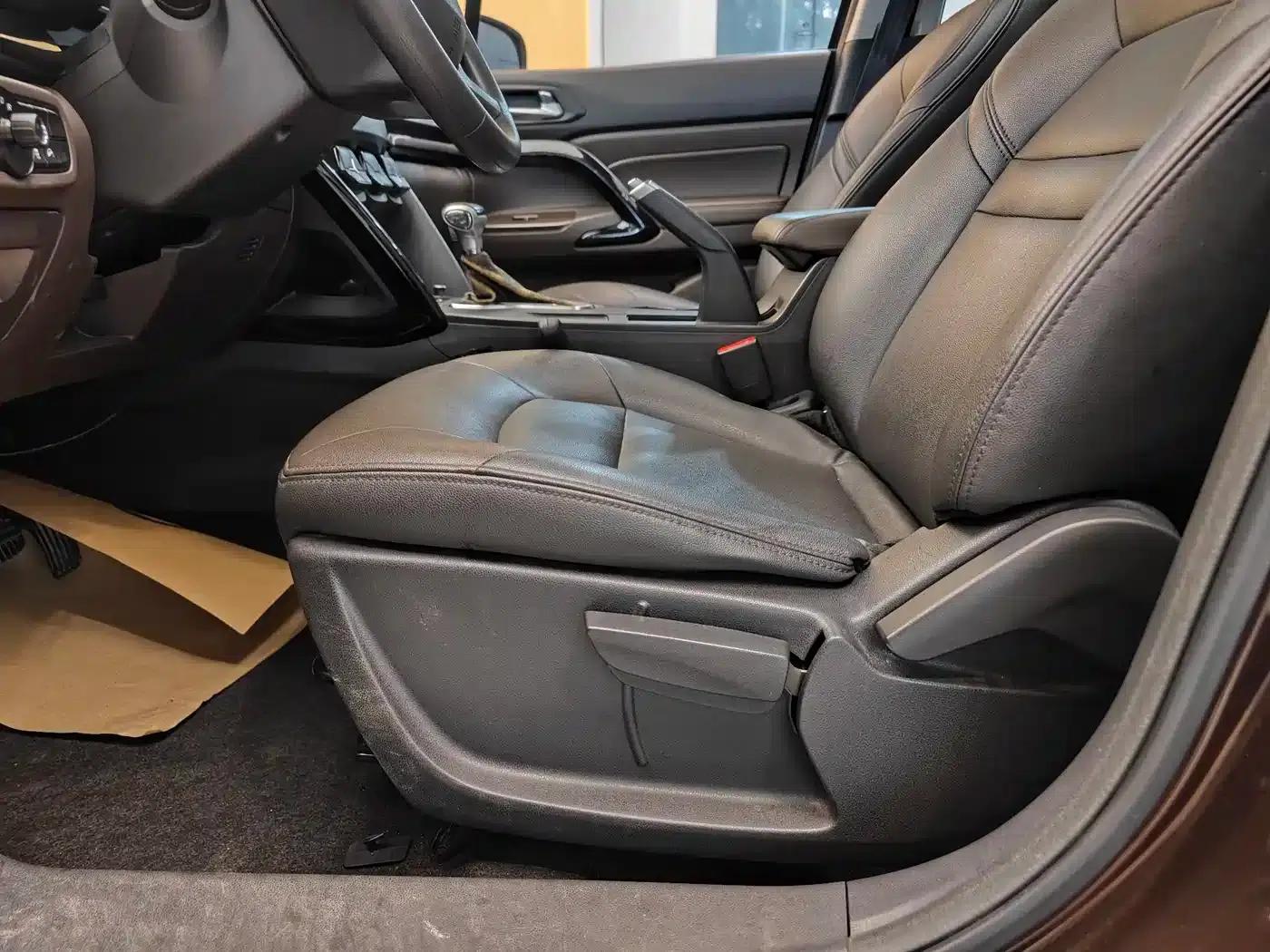 Trumpchi GS4 2017 200T G-DCT 2WD Elite Edition — миниатюра 11