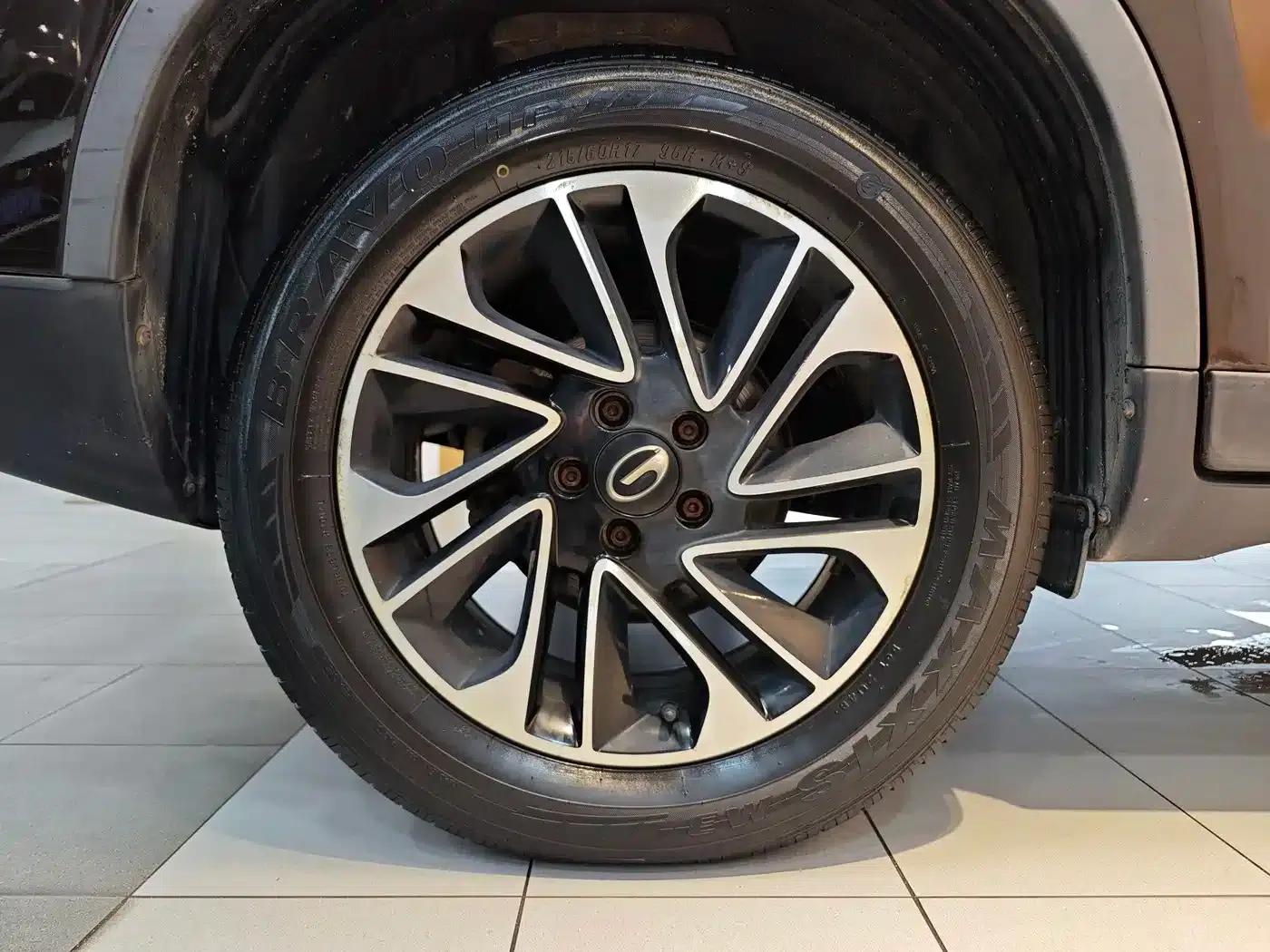Trumpchi GS4 2017 200T G-DCT 2WD Elite Edition — миниатюра 31