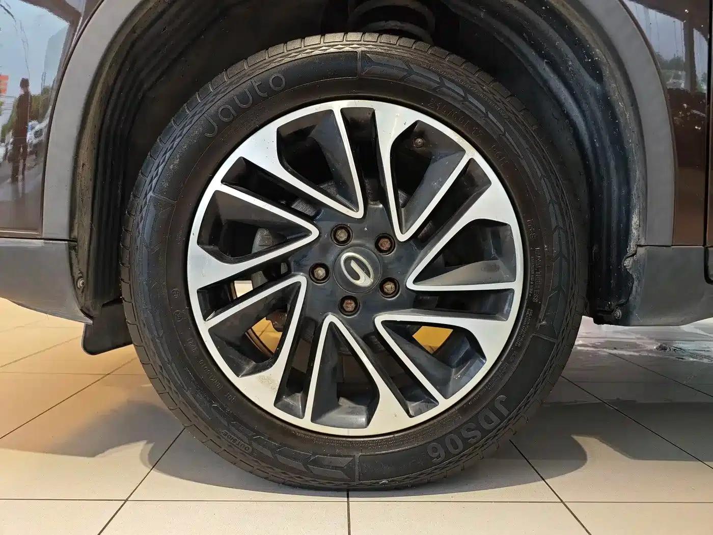 Trumpchi GS4 2017 200T G-DCT 2WD Elite Edition — миниатюра 6