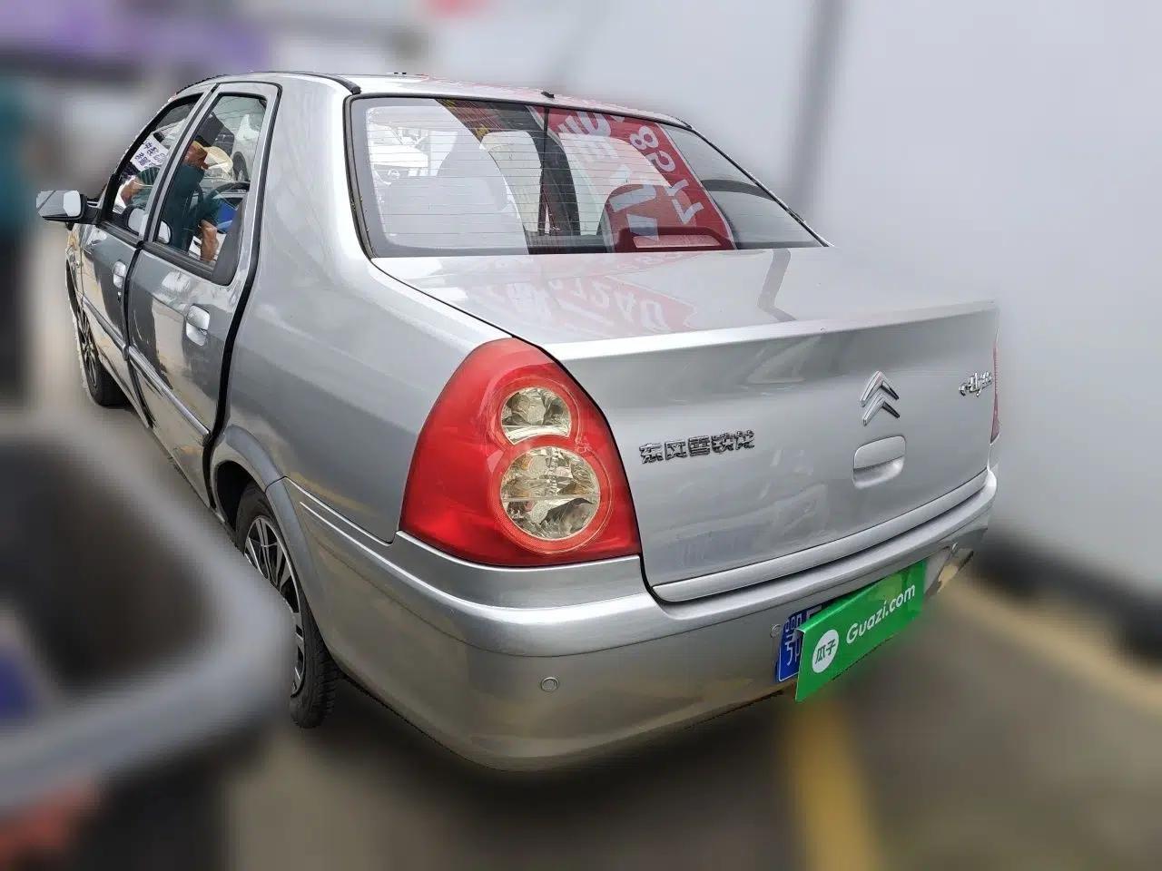 Citroen Elysee 2013 Sedan Classic 1.6L Automatic Tech Edition — миниатюра 4