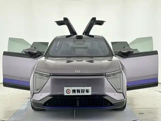 HiPhi Y 2023 Model 810km Long Range Version