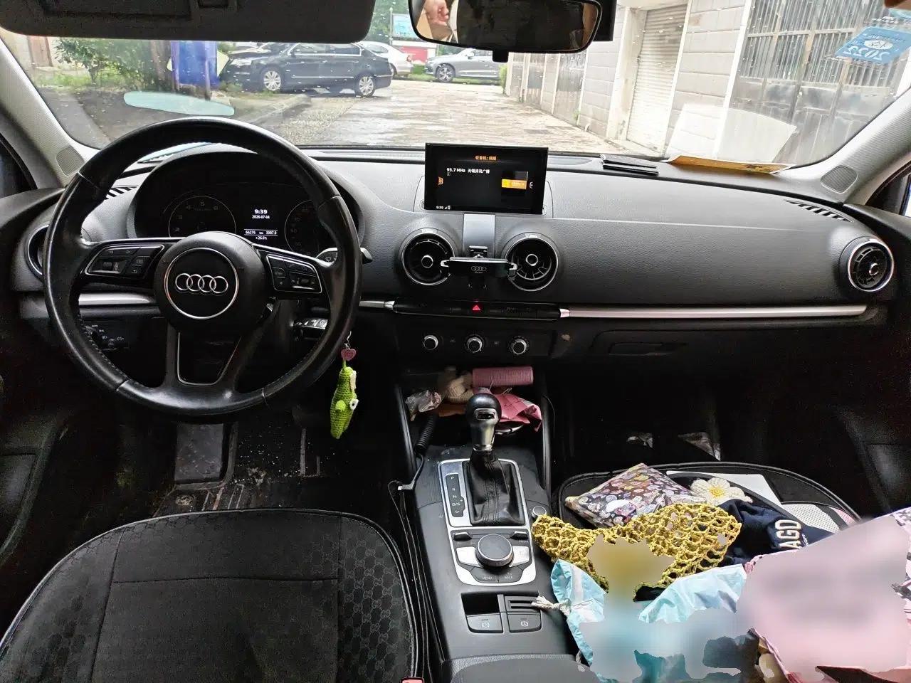 Audi A3 2018 30th Anniversary Edition Limousine 35 TFSI Ambition Model — миниатюра 9