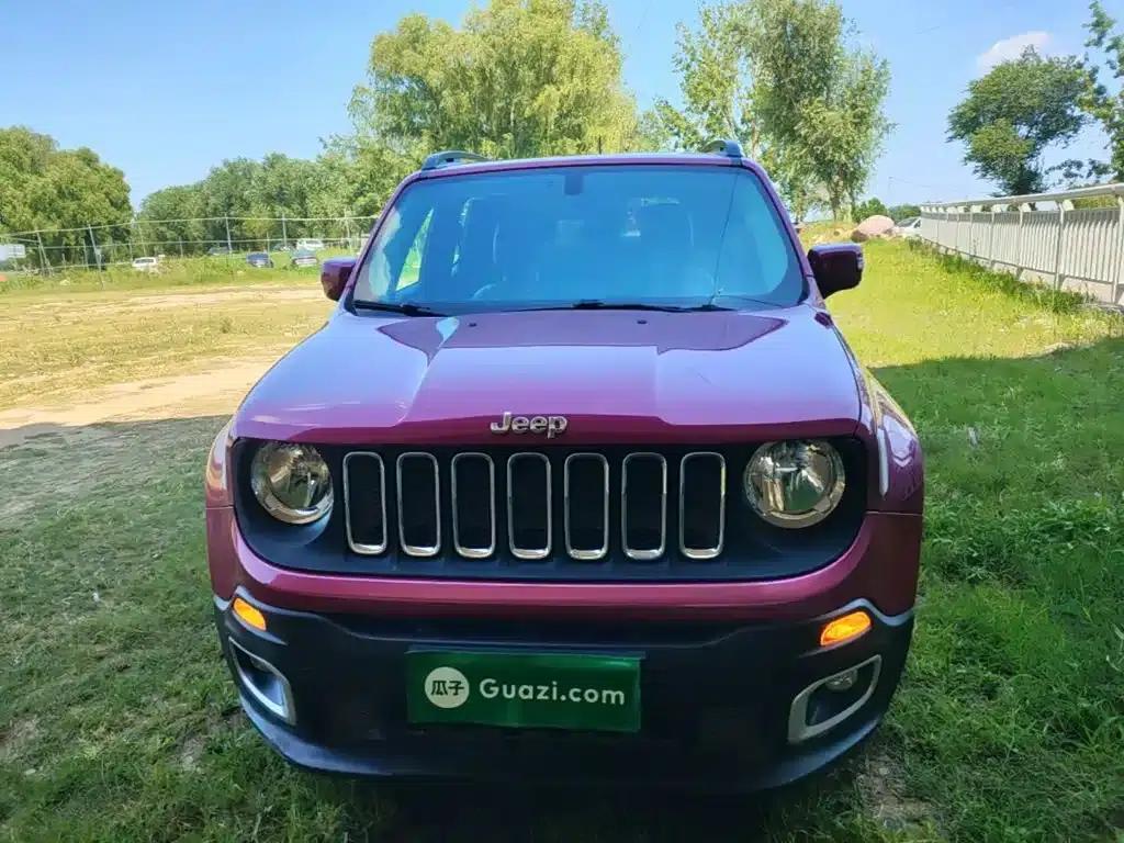 Jeep Renegade 2018 Connected Large Screen Edition 180T Automatic High-Performance Edition — миниатюра 3