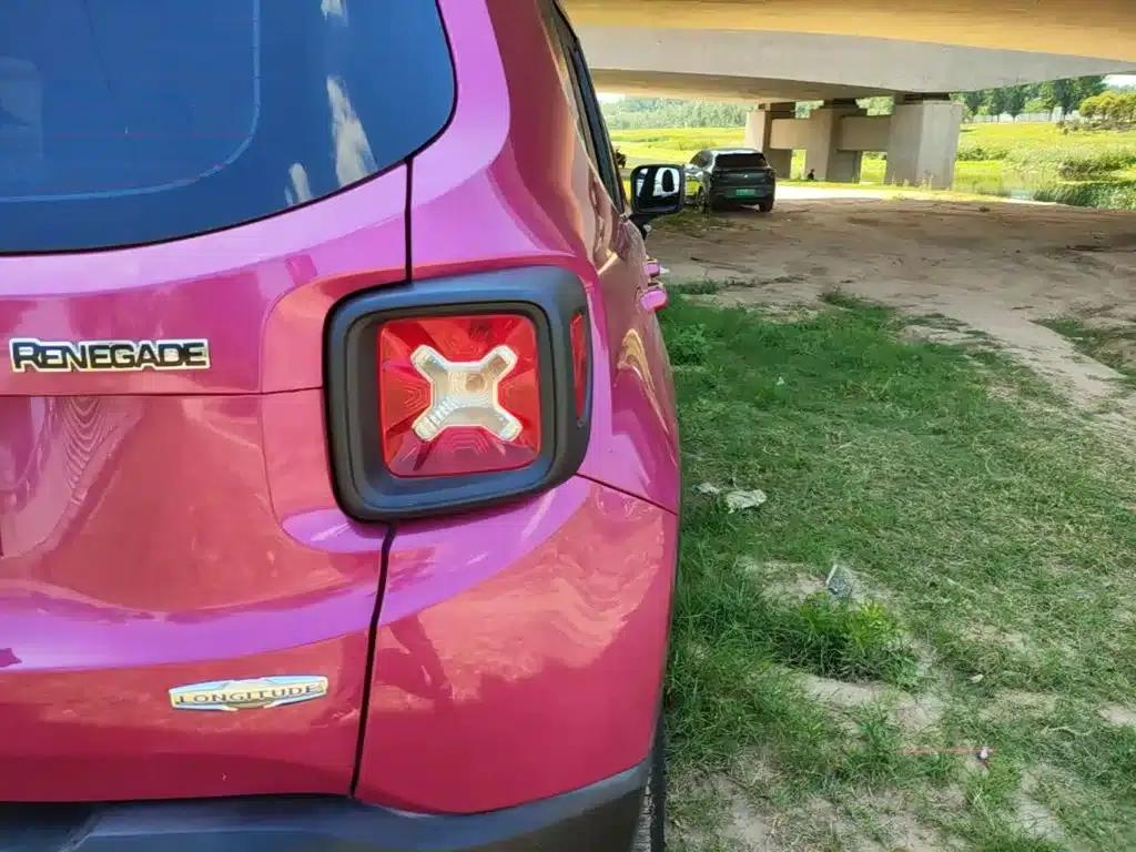 Jeep Renegade 2018 Connected Large Screen Edition 180T Automatic High-Performance Edition — миниатюра 8
