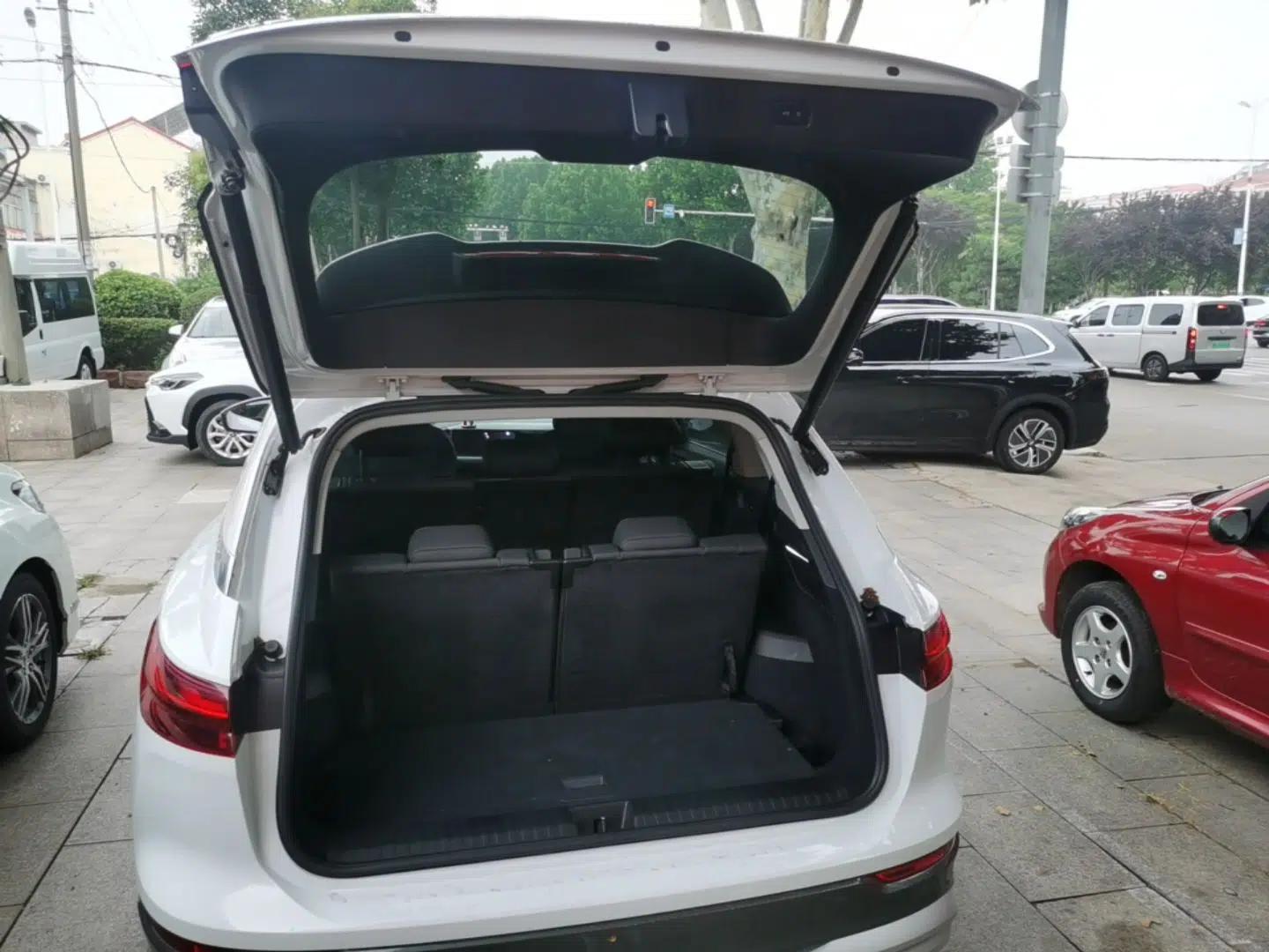 Audi Q5 e-tron 2022 40 e-tron Starlight Edition Mech Kit — миниатюра 22