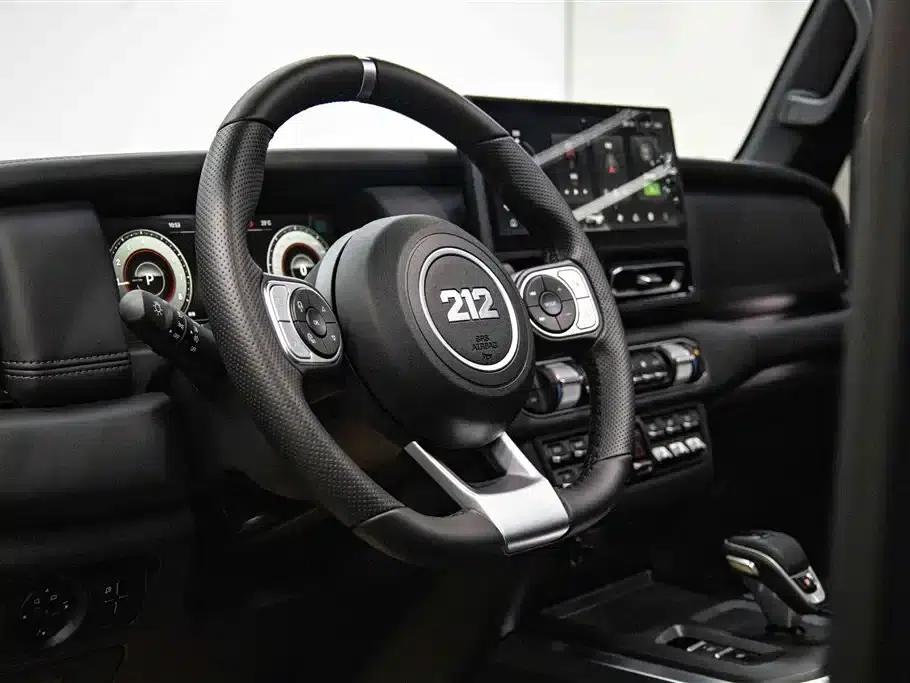 212 T01 2024 Explorer 2.0T — миниатюра 18