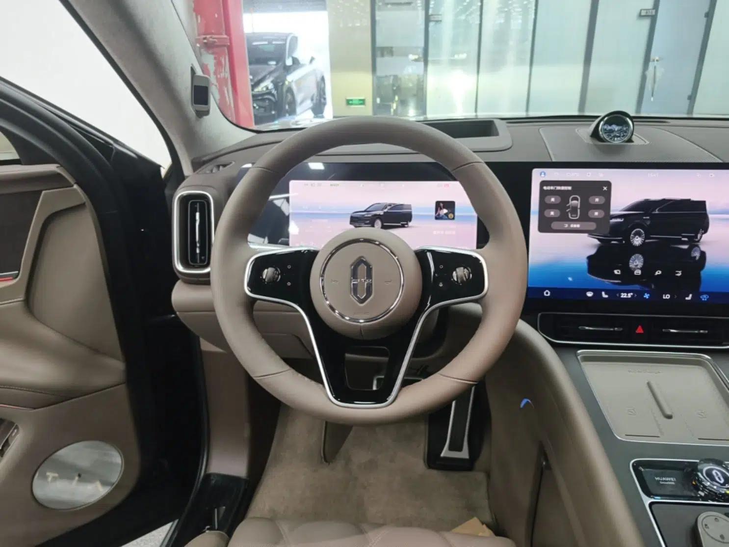 Hima AITO M9 2025 Extended-Range Ultra Version 52 kWh 5-Seater Edition — миниатюра 18