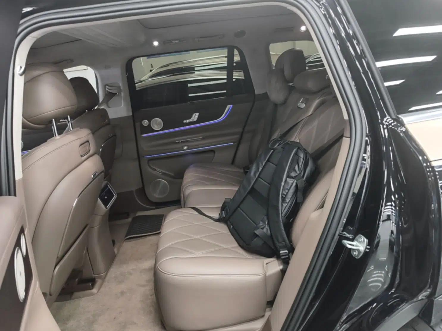 Hima AITO M9 2025 Extended-Range Ultra Version 52 kWh 5-Seater Edition — миниатюра 25