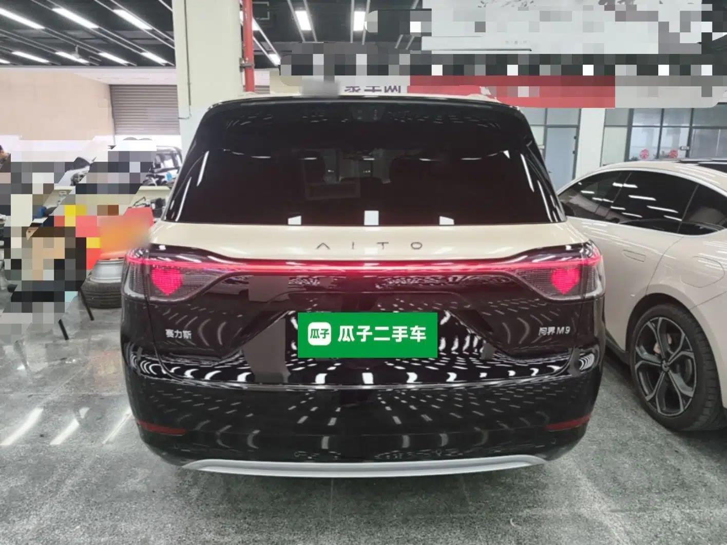 Hima AITO M9 2025 Extended-Range Ultra Version 52 kWh 5-Seater Edition — миниатюра 5