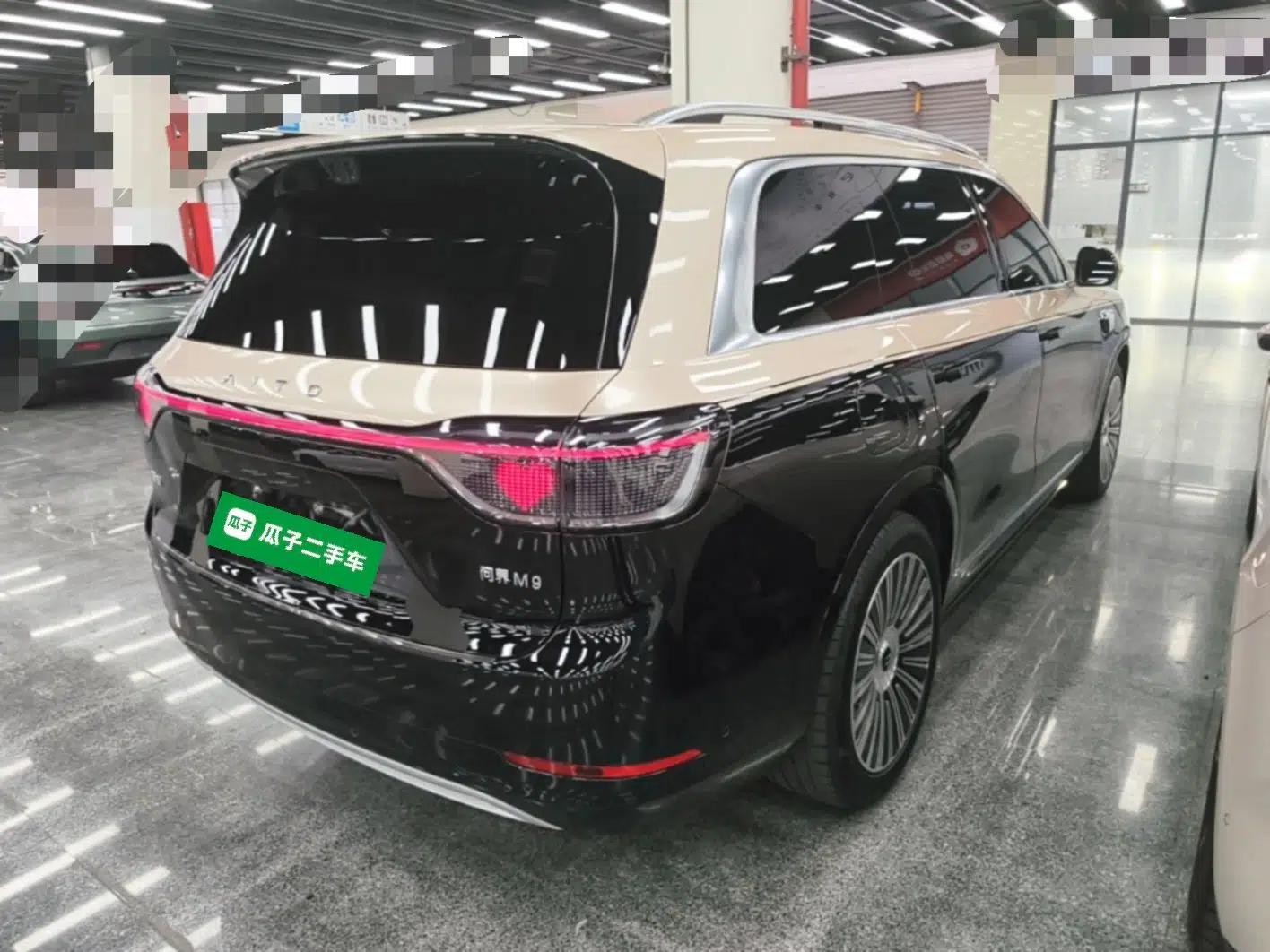 Hima AITO M9 2025 Extended-Range Ultra Version 52 kWh 5-Seater Edition — миниатюра 6