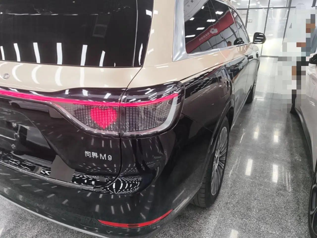 Hima AITO M9 2025 Extended-Range Ultra Version 52 kWh 5-Seater Edition — миниатюра 9