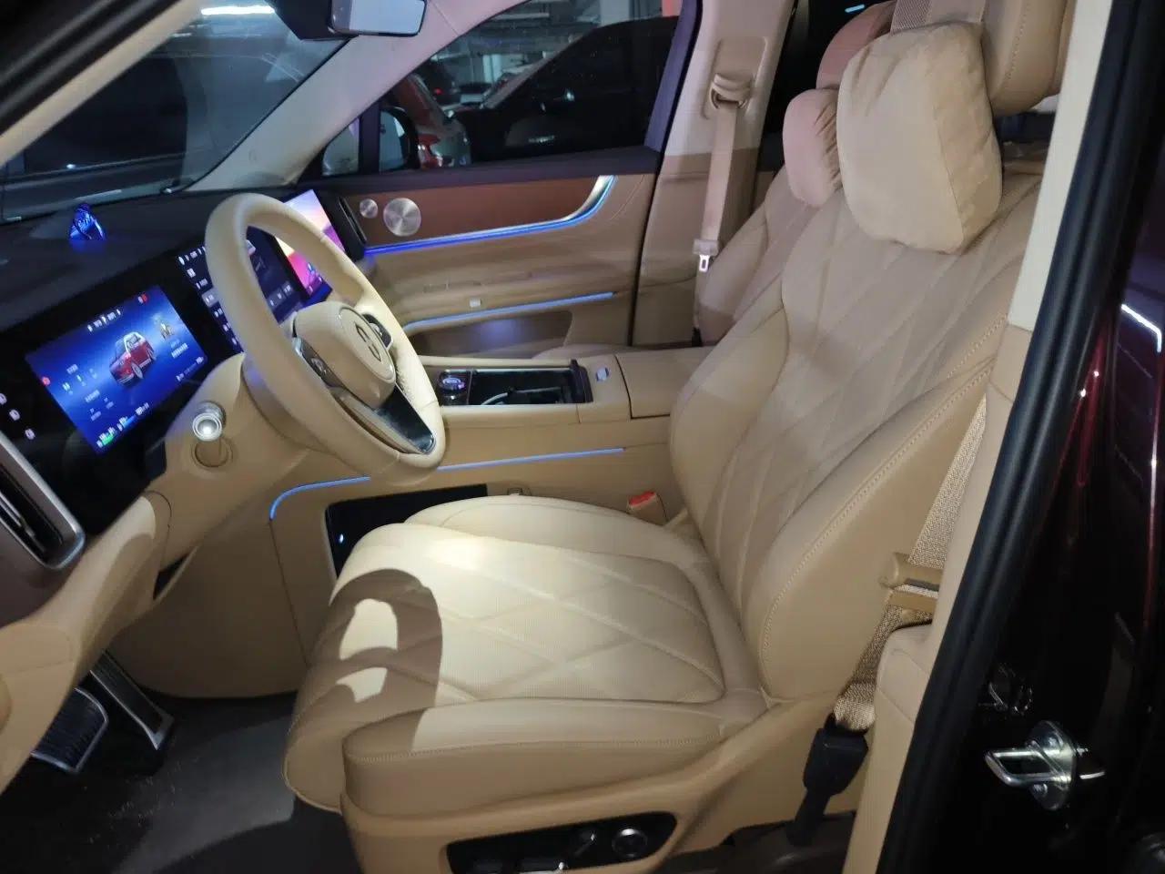 Hima AITO M9 2025 Extended-Range Ultra Version 52 kWh 6-Seater — миниатюра 15