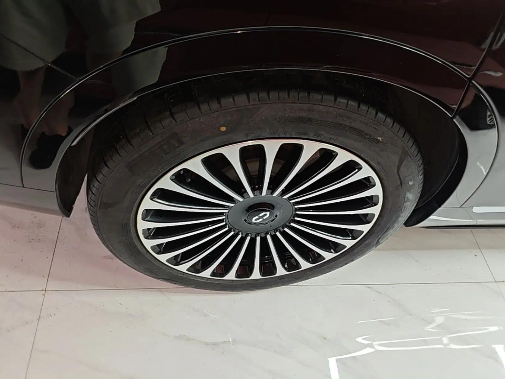 Hima AITO M9 2025 Extended-Range Ultra Version 52 kWh 6-Seater — миниатюра 11