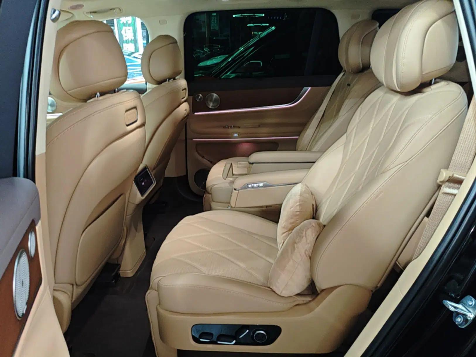 Hima AITO M9 2025 Extended-Range Ultra Version 52 kWh 6-Seater — миниатюра 25