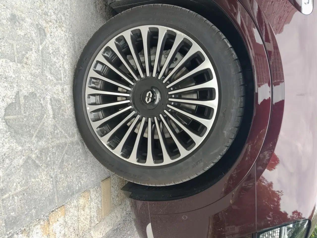 Hima AITO M9 2025 Extended-Range Ultra Version 52 kWh 6-Seater — миниатюра 8