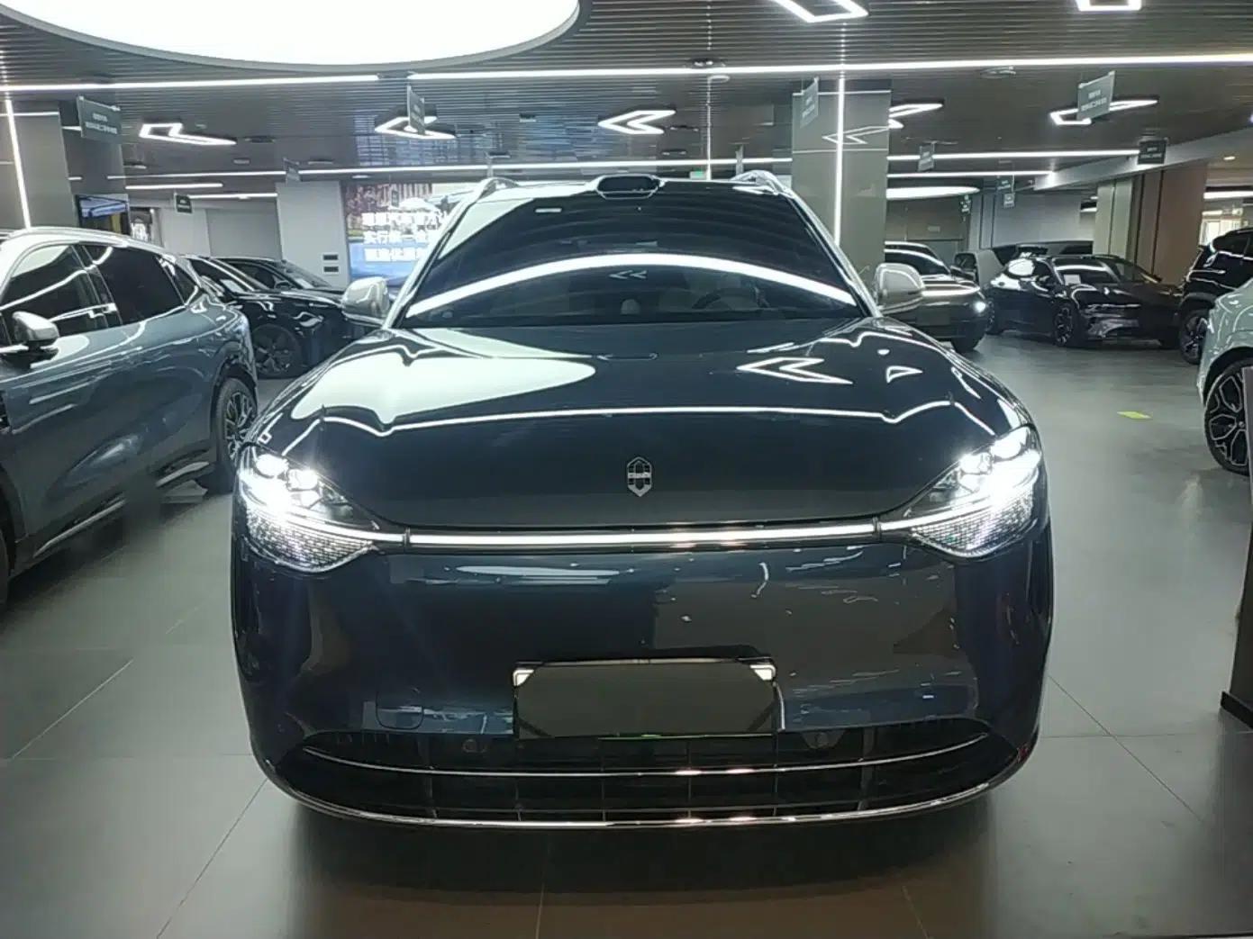 Hima AITO M9 2024 Range-Extended Ultra Version 42 kWh 6-Seater Model — миниатюра 2