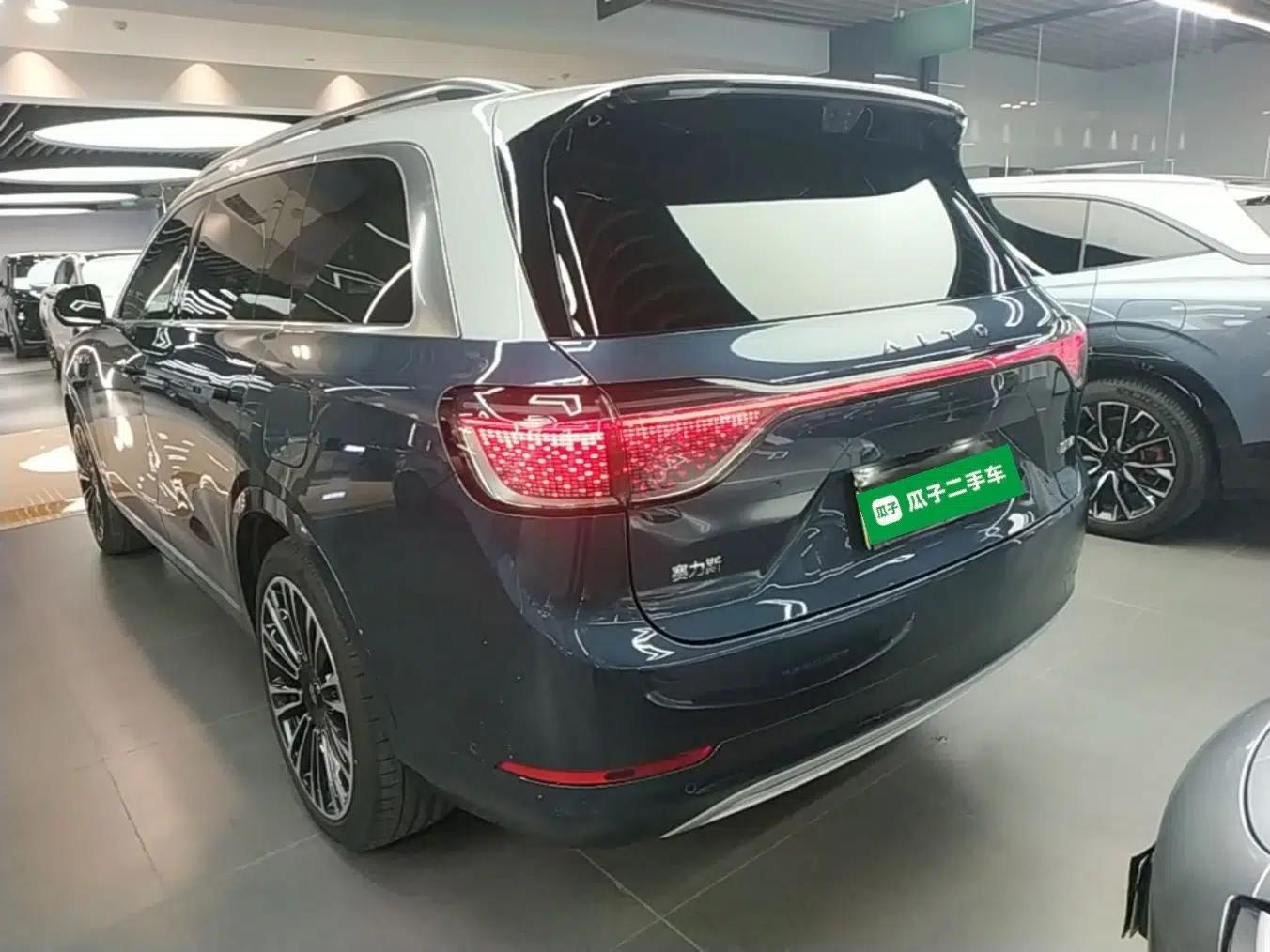 Hima AITO M9 2024 Range-Extended Ultra Version 42 kWh 6-Seater Model — миниатюра 13