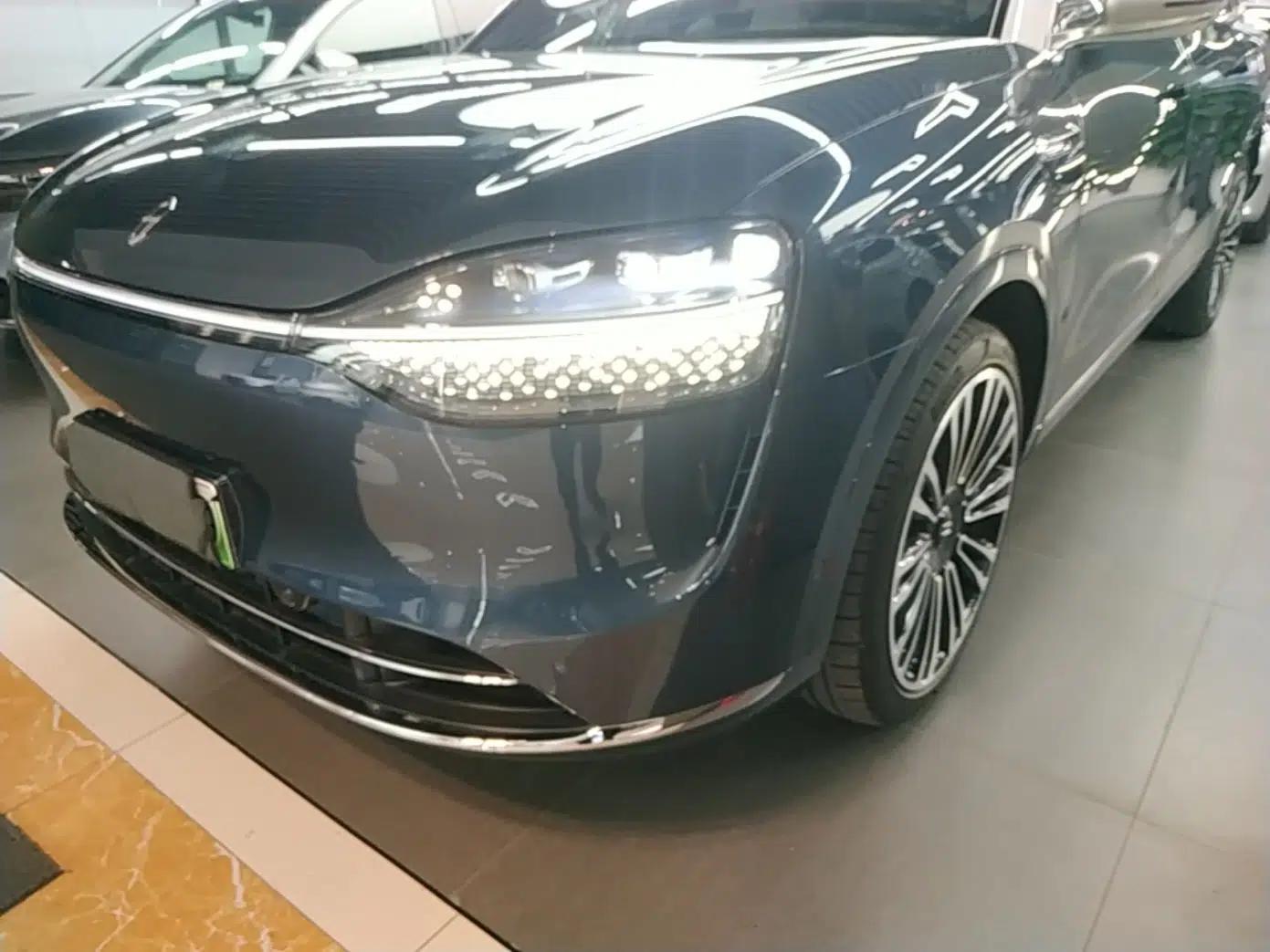Hima AITO M9 2024 Range-Extended Ultra Version 42 kWh 6-Seater Model — миниатюра 8
