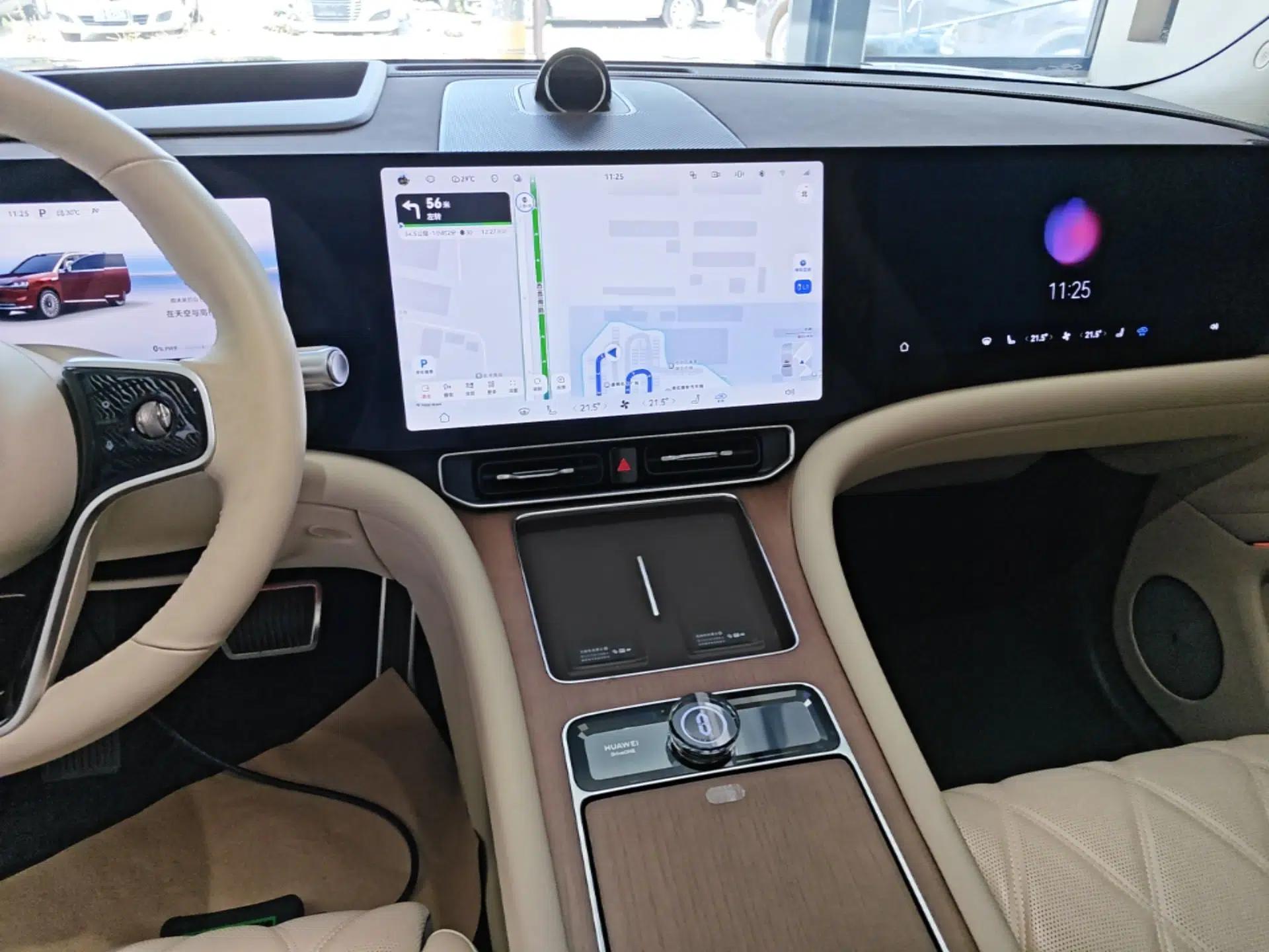 Hima AITO M9 2025 Extended-Range Ultra Version 52 kWh 6-Seater — миниатюра 15